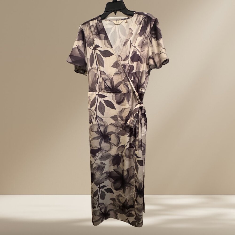 NWOT Jennie Garth x QVC Floral Wrap Dress (M) | Elegant, Flowy & Feminine!